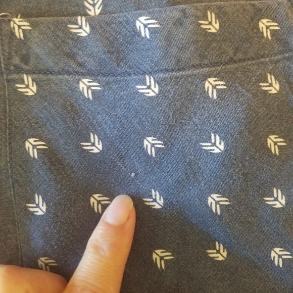 Womens Sz Small Button Down Shirt Sleeveless Nautical Costal Classic Beach - Picture 5 of 9